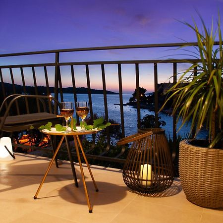 Beachfront Apartment Nikol Žaborić Exterior foto