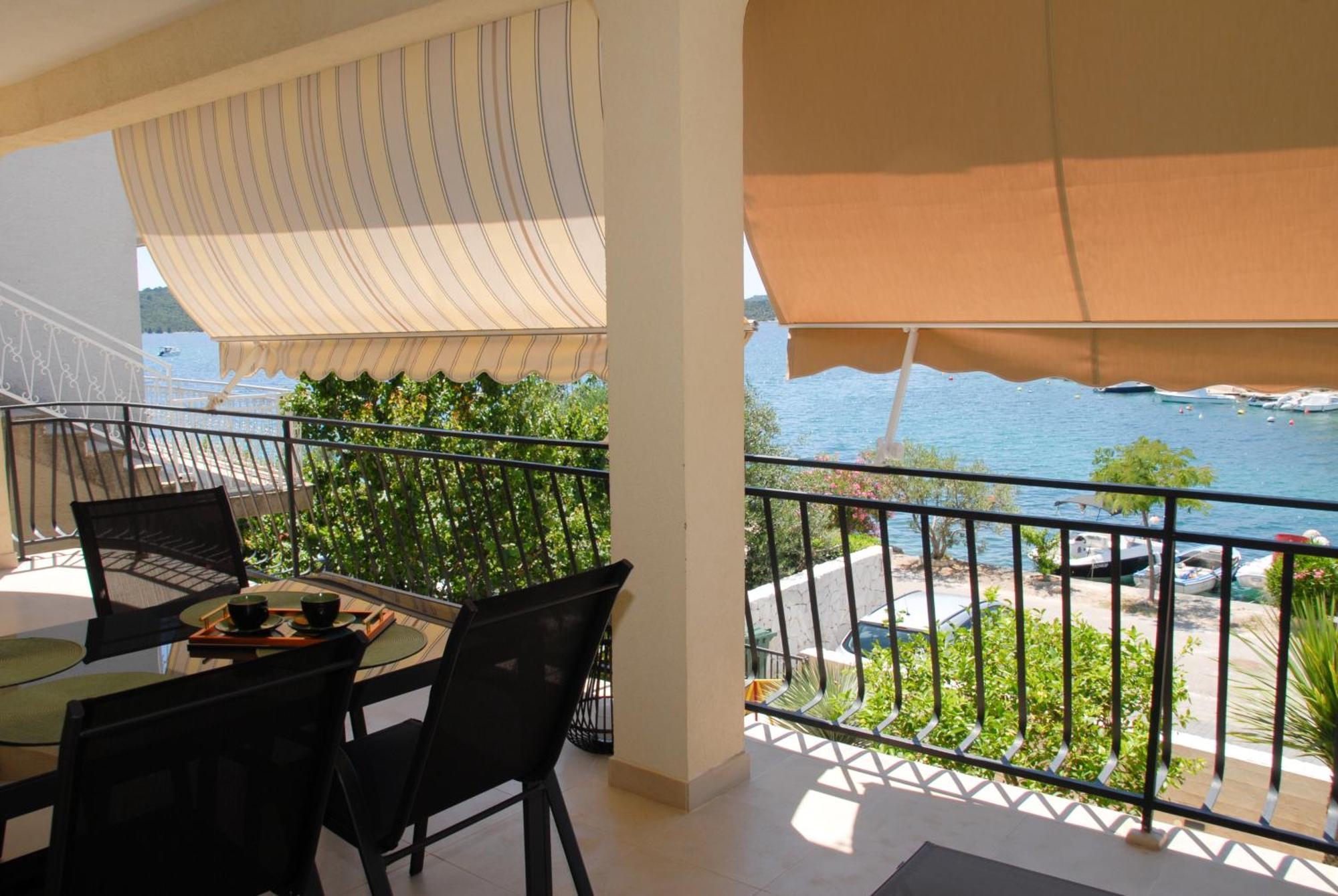Beachfront Apartment Nikol Žaborić Exterior foto
